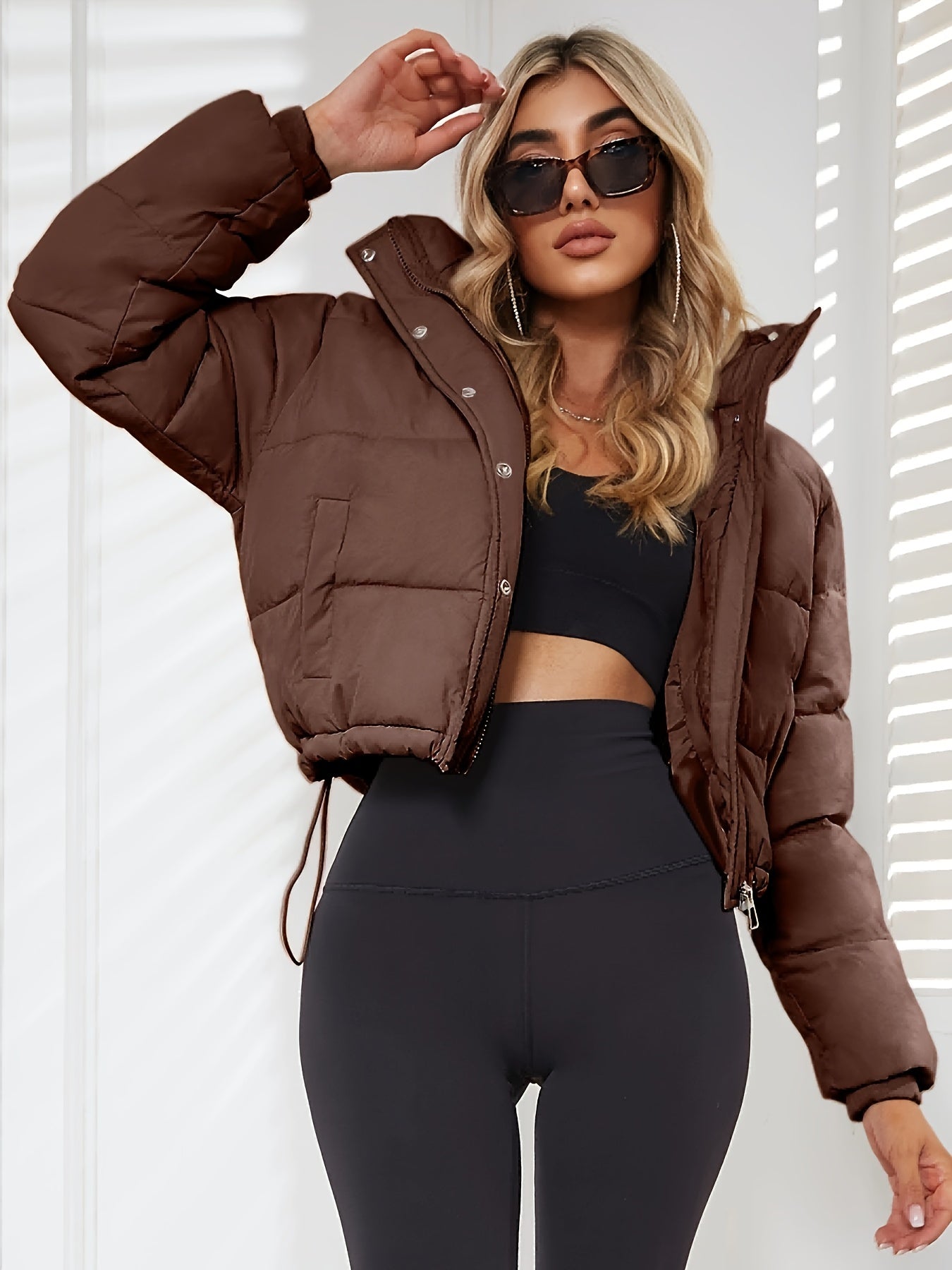 Kurze modische warme Winterjacke für Damen | Ideal für Winter
