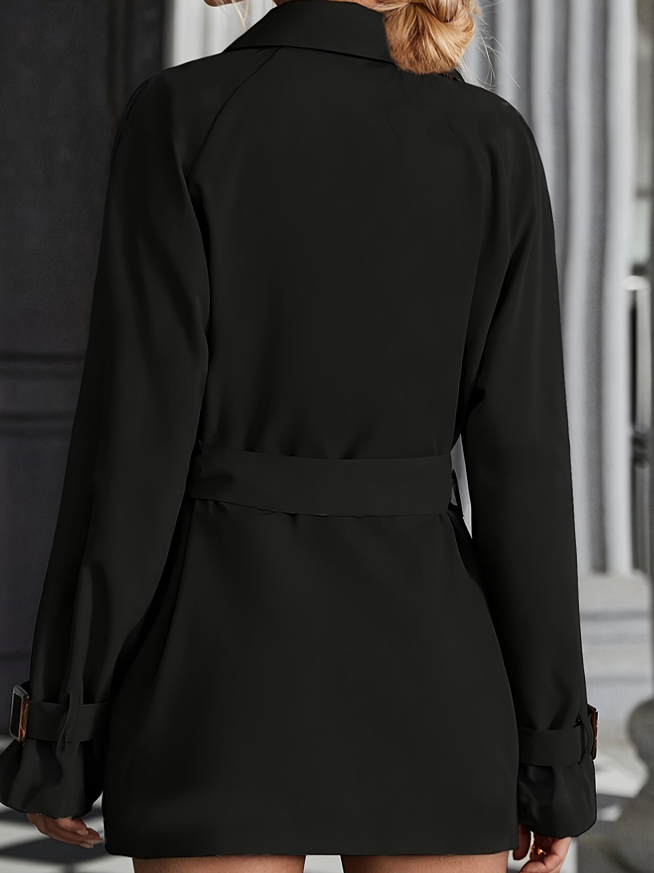 Eleganter Trenchcoat in schlichter Farbe mit gegürteten langen Ärmeln für Damen | Perfekt für jede Gelegenheit