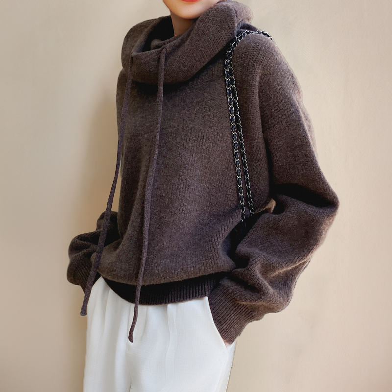 Strick-Hoodie mit Relaxed Fit | Lockerer Rollkragen | Lässige Eleganz