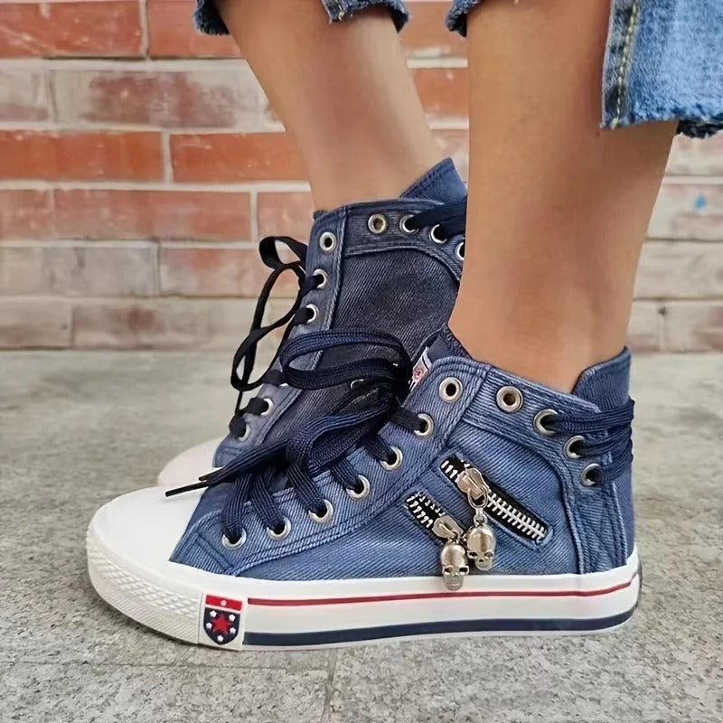 Stylische Herbst-Sneaker für Anna mit Totenkopf-Details und ultimativen Komfort