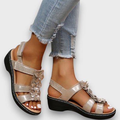 Brisella – Orthopädische Sandalen mit Keilabsatz