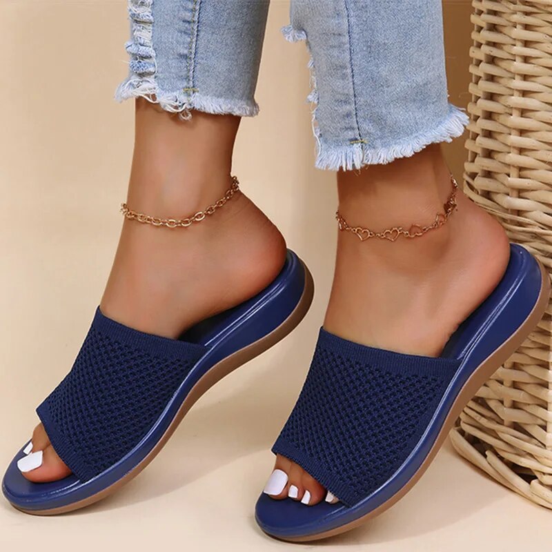 Wendy - Bequeme Pantoffel Sandalen für Drinnen & Draußen