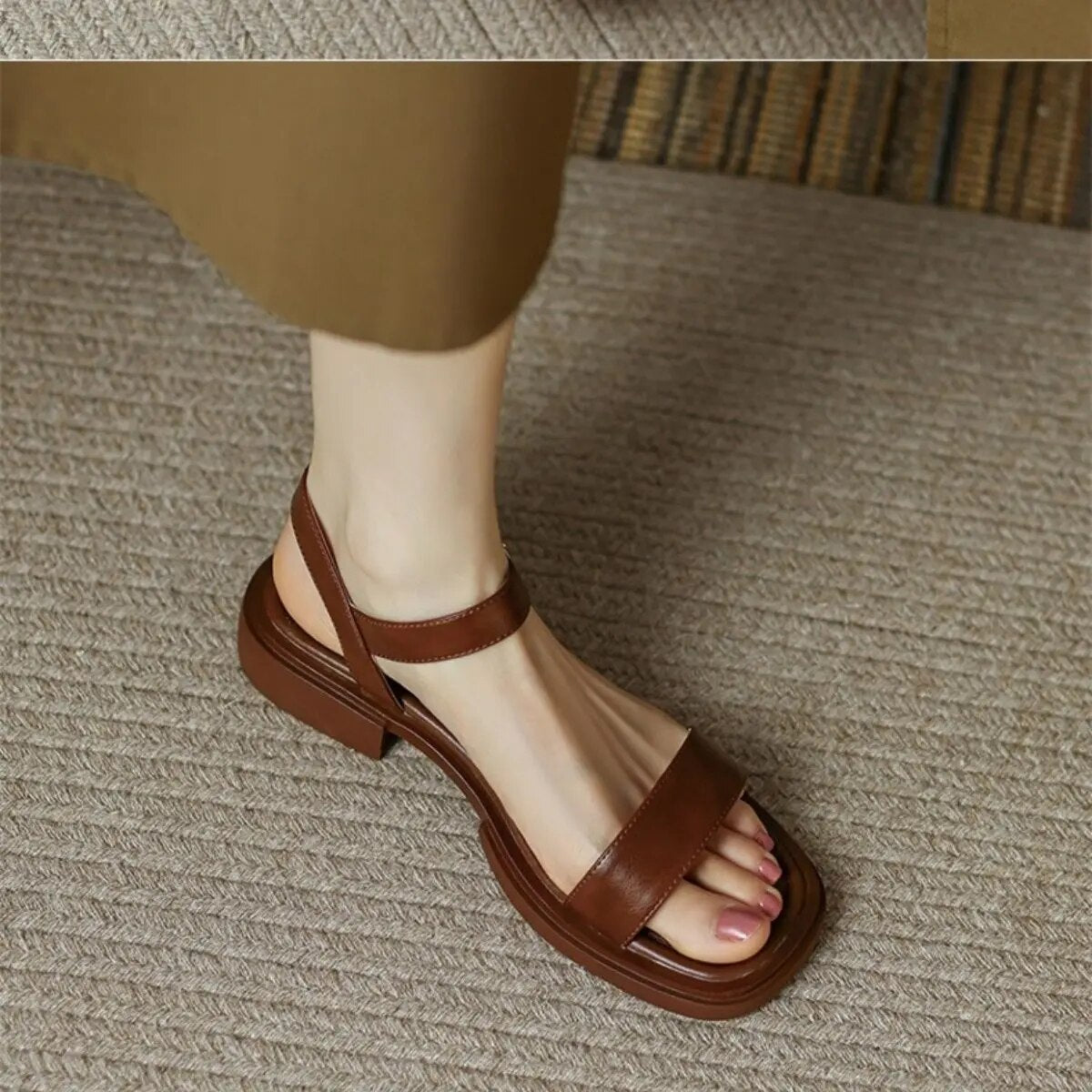 Donabel - Stilvolle Niedrige Leder Kleiderschuhe