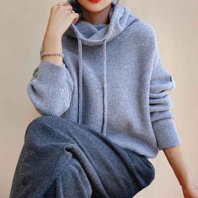Strick-Hoodie mit Relaxed Fit | Lockerer Rollkragen | Lässige Eleganz