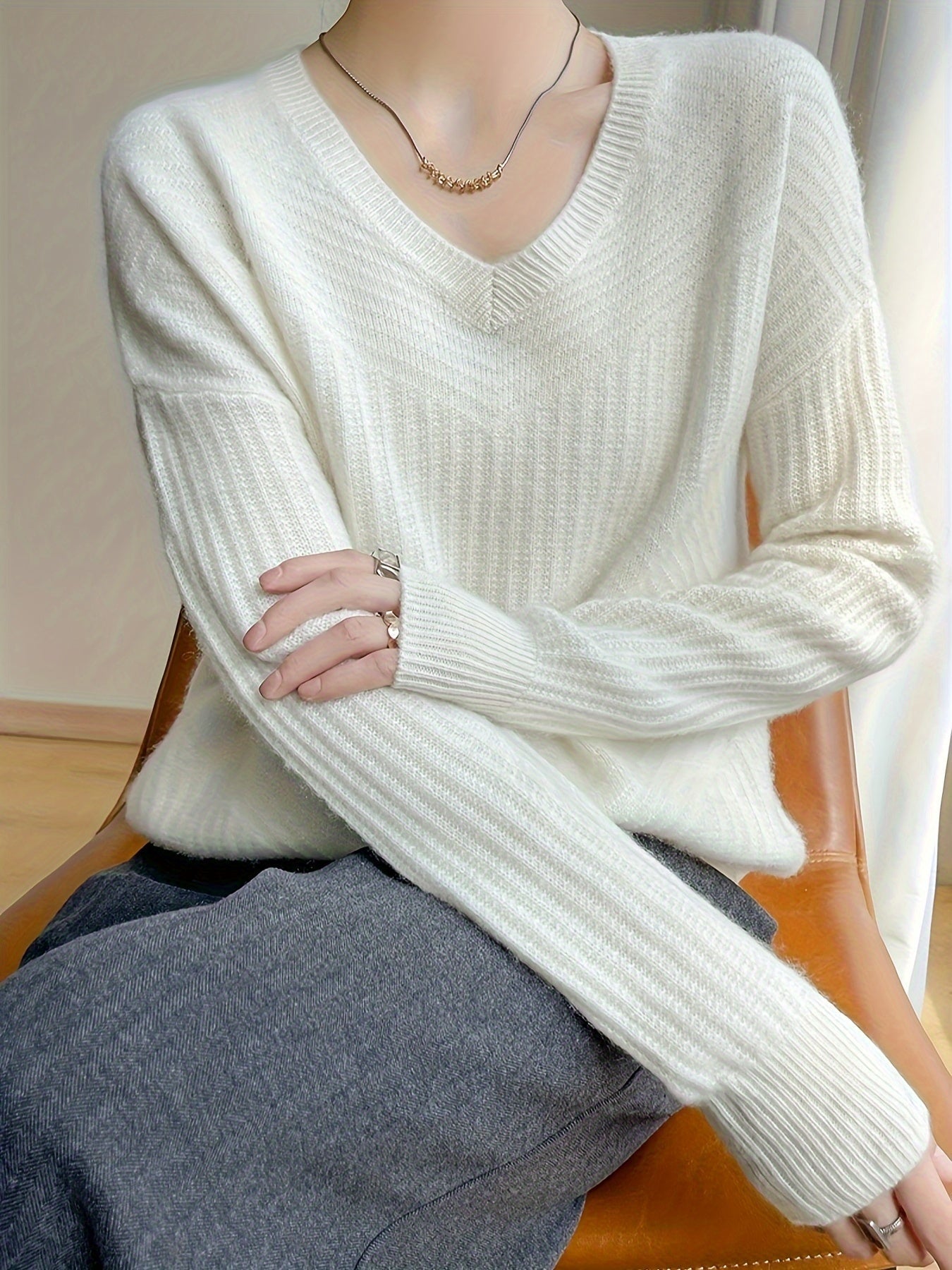 Lässiger V-Ausschnitt-Pullover aus 100% Wolle in einfarbigem Design für Damen | Perfekt für lässige Tage