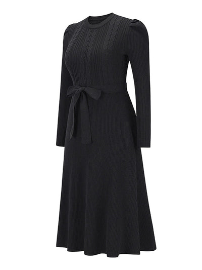 Strickkleid mit Taillengürtel | Strukturmuster | Midilänge