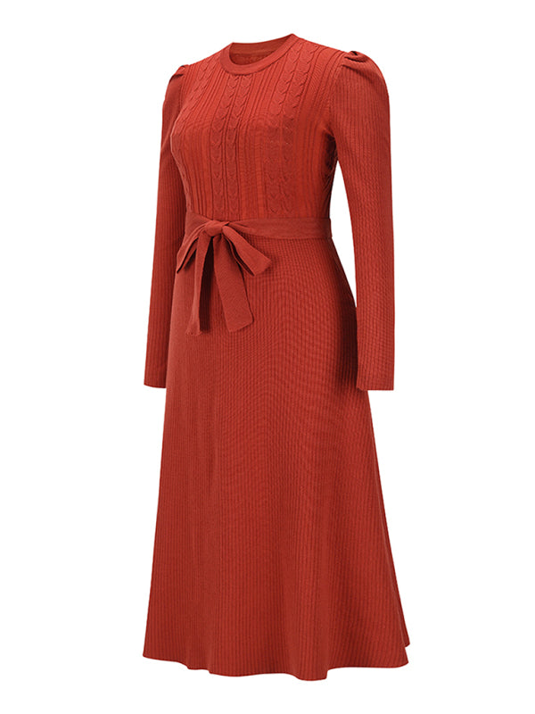 Strickkleid mit Taillengürtel | Strukturmuster | Midilänge