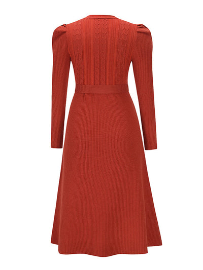 Strickkleid mit Taillengürtel | Strukturmuster | Midilänge