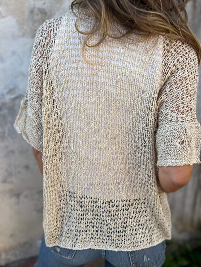 Strickbluse mit Knopfdetail | Luftiges Maschenbild | Halbarm-Design