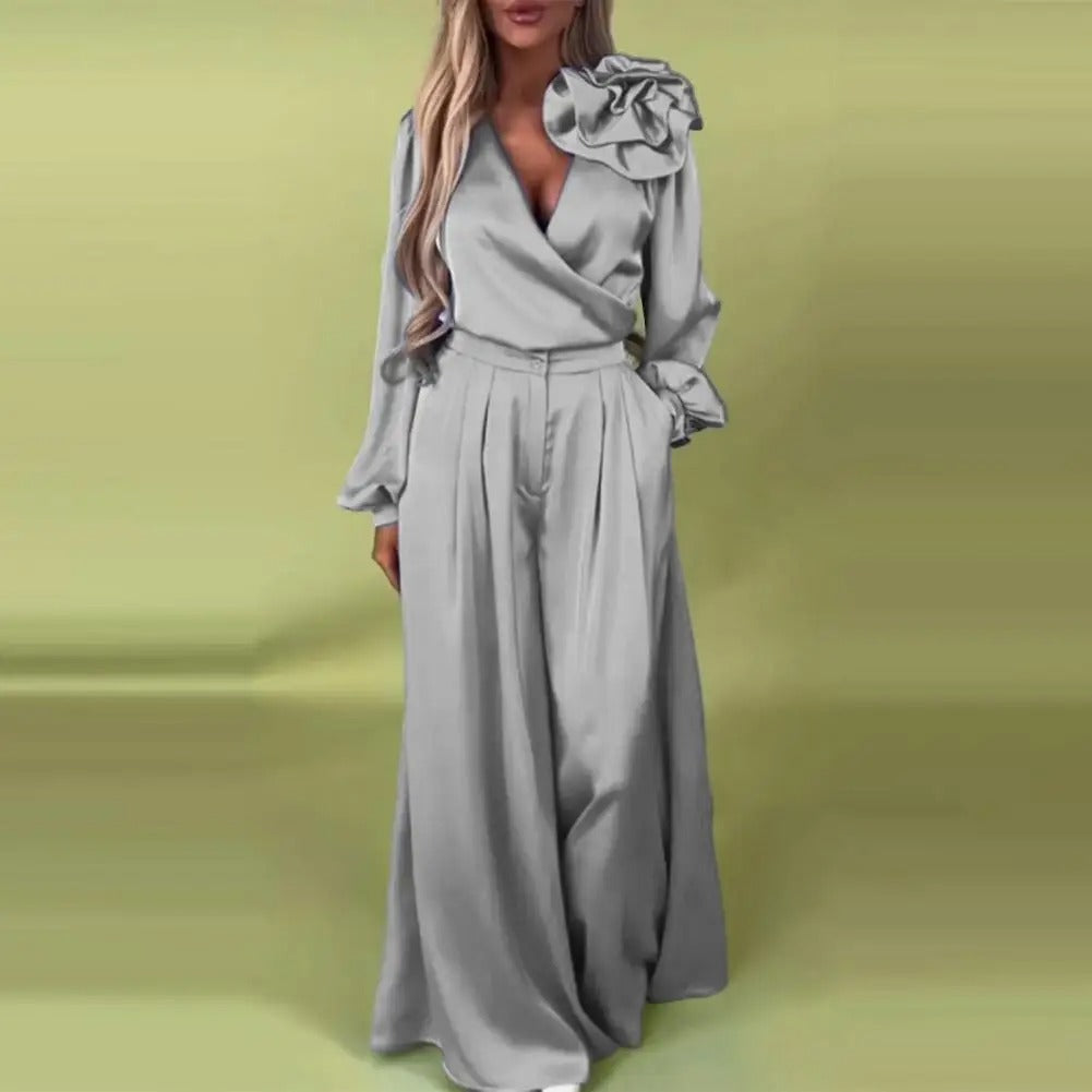 Eleganter Jumpsuit mit Blütendetail | Weiblich & Ausdrucksstark | Perfekt für Events