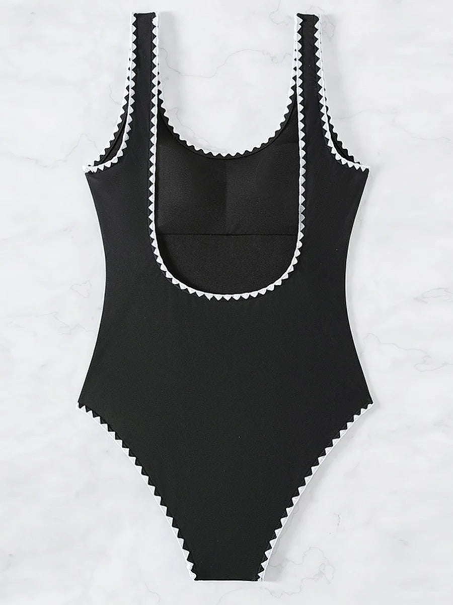 SwimAura™ – Eleganter Einteiler-Badeanzug für stilbewusste Frauen