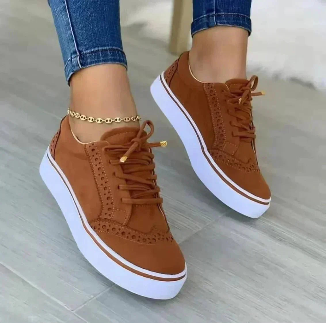 Oraya -   Schnürschuhe – Eleganz zum Schnüren, Komfort zum Genießen