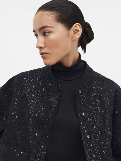 Alexie Jacke mit Pailletten