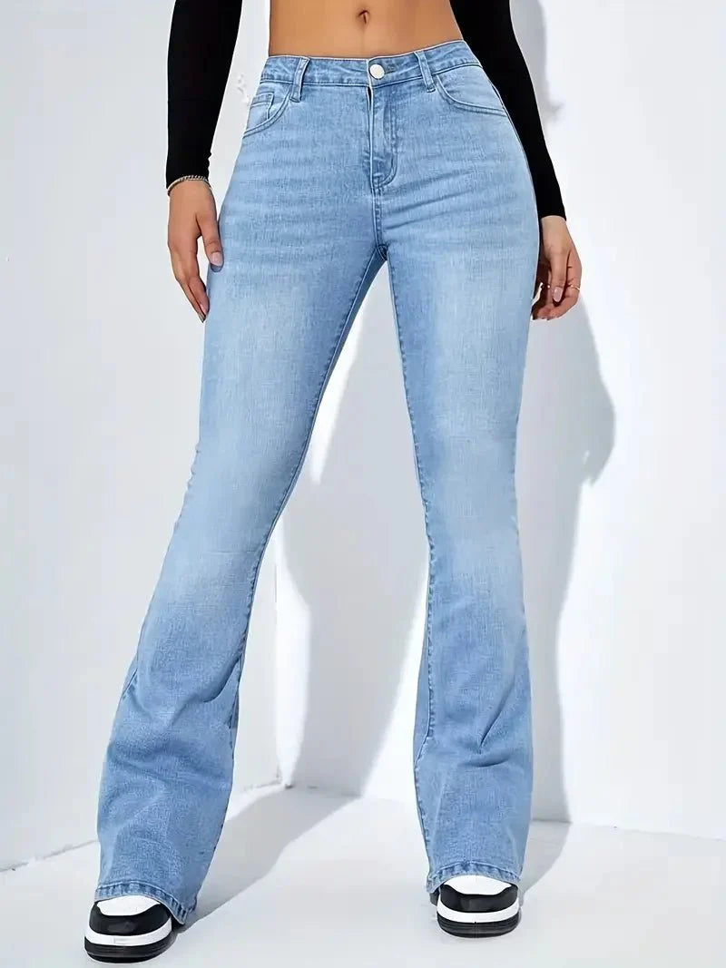 Arlys Hochtaillierte Schlagjeans