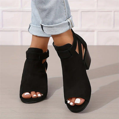 Stiefeletten mit Cut-Outs | Blockabsatz | Offene Zehenpartie