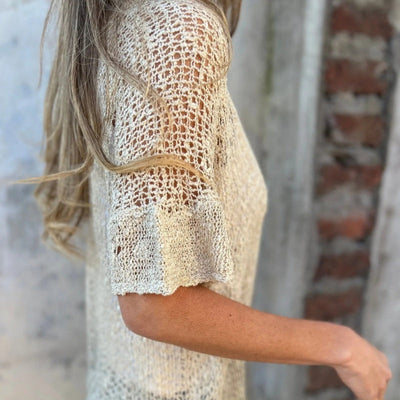Strickoberteil mit Knopf | Halbarm | Luftiges Design