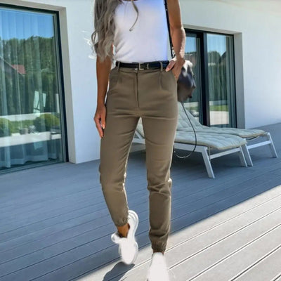 Alarion -  Komfort trifft Stil – mit den Stretch-Hosen für Damen.